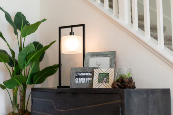 HH_SIGHOMES_FRESHWATER_ENTRY-DECOR (1)