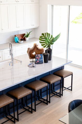HH_TollBrothers_Kitchen_Barstools_Staging